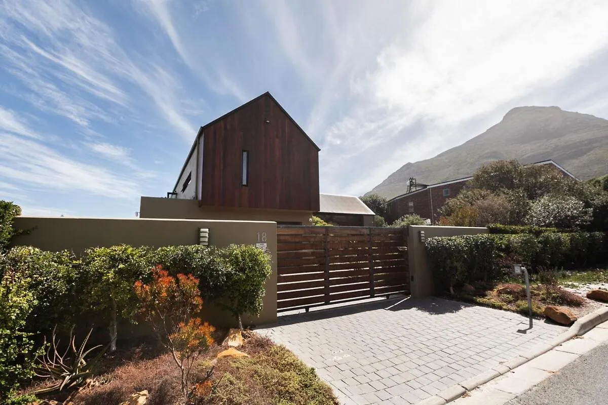 Villa 4-Bedroom Oasis By The Ocean With Sauna Flat Acres Südafrika